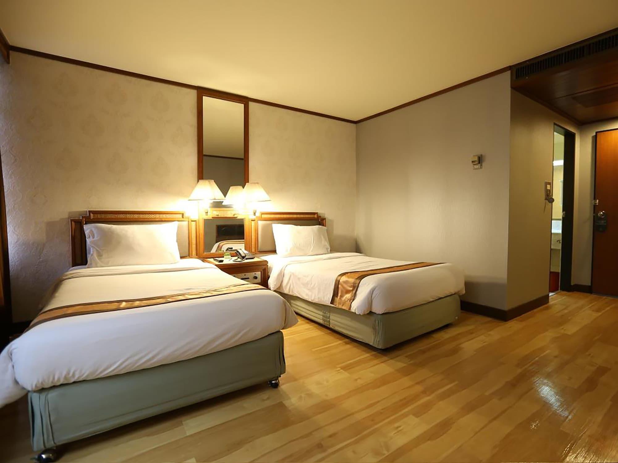Hansa Jb Hotel, Hatyai Хат Яй Екстериор снимка